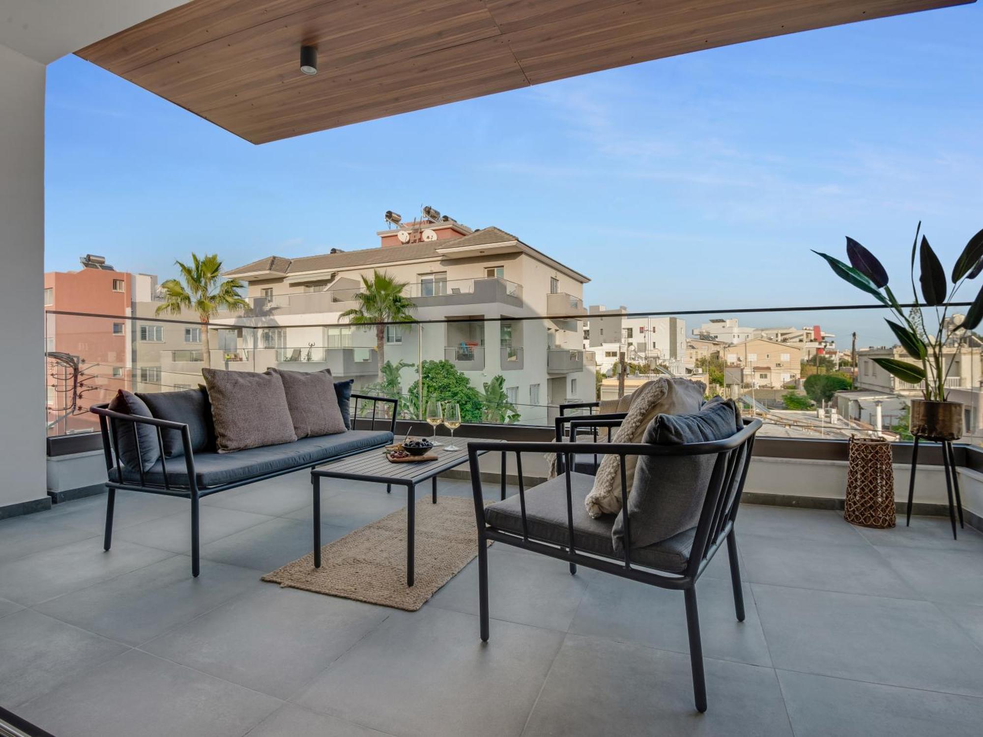Sanders Palama Limassol Apartment ภายนอก รูปภาพ