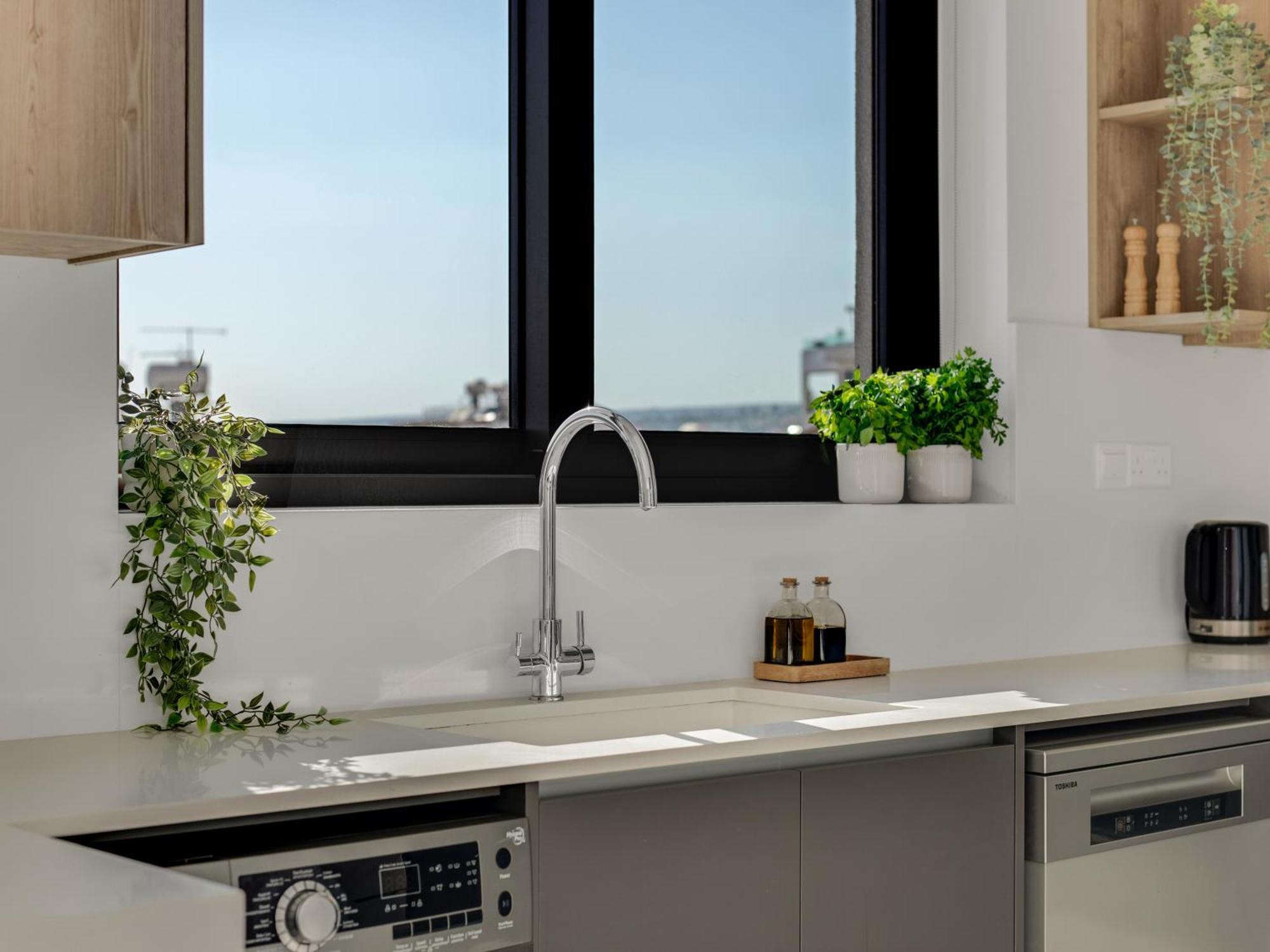 Sanders Palama Limassol Apartment ภายนอก รูปภาพ