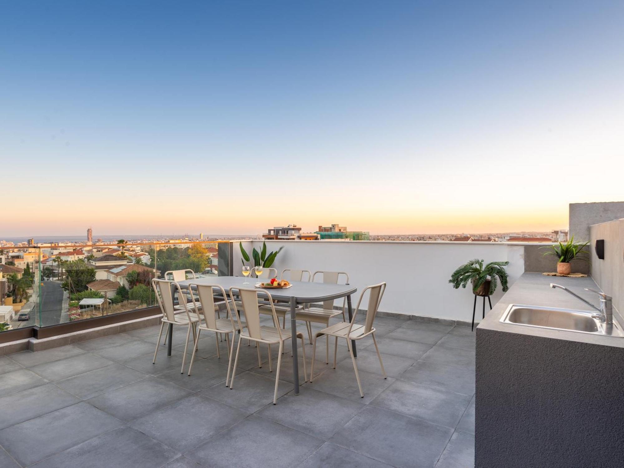 Sanders Palama Limassol Apartment ภายนอก รูปภาพ